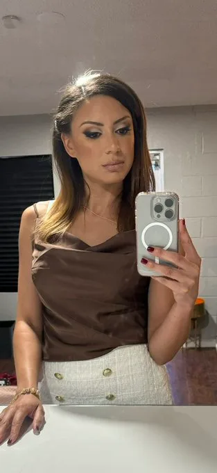 sarha vivine escort München